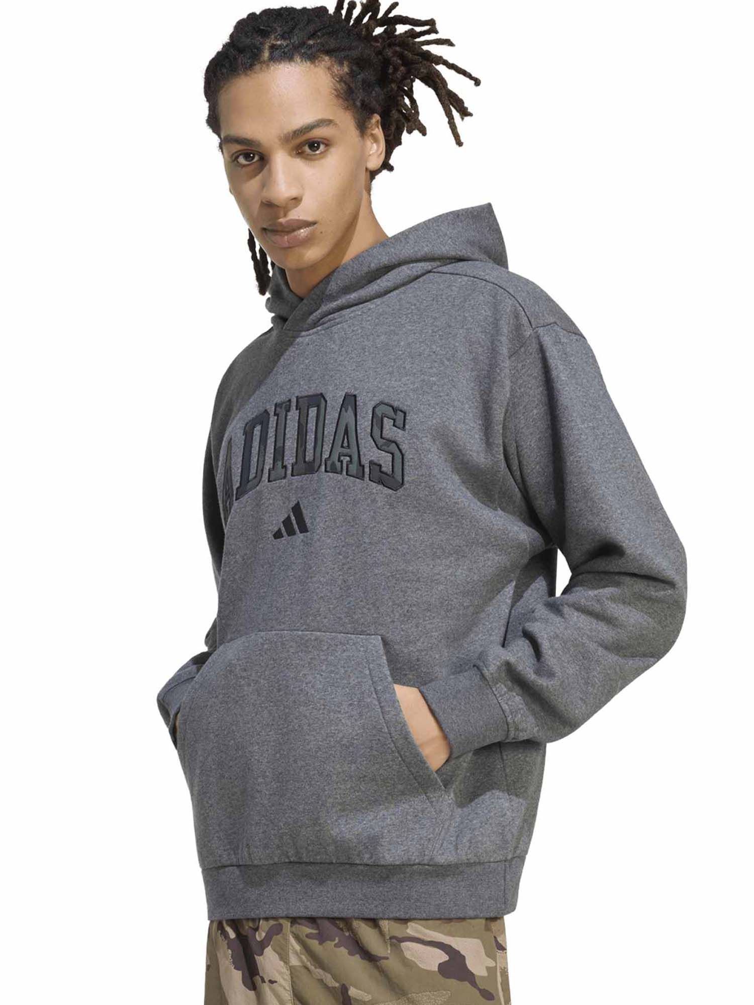 Felpa uomo Adidas Seasonal Essentials Camo grigia mimetica